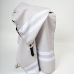 Stripes Moonbeam - Sporthandtuch mit Magnet & Zipper-Tasche - WOODSANDWAVES