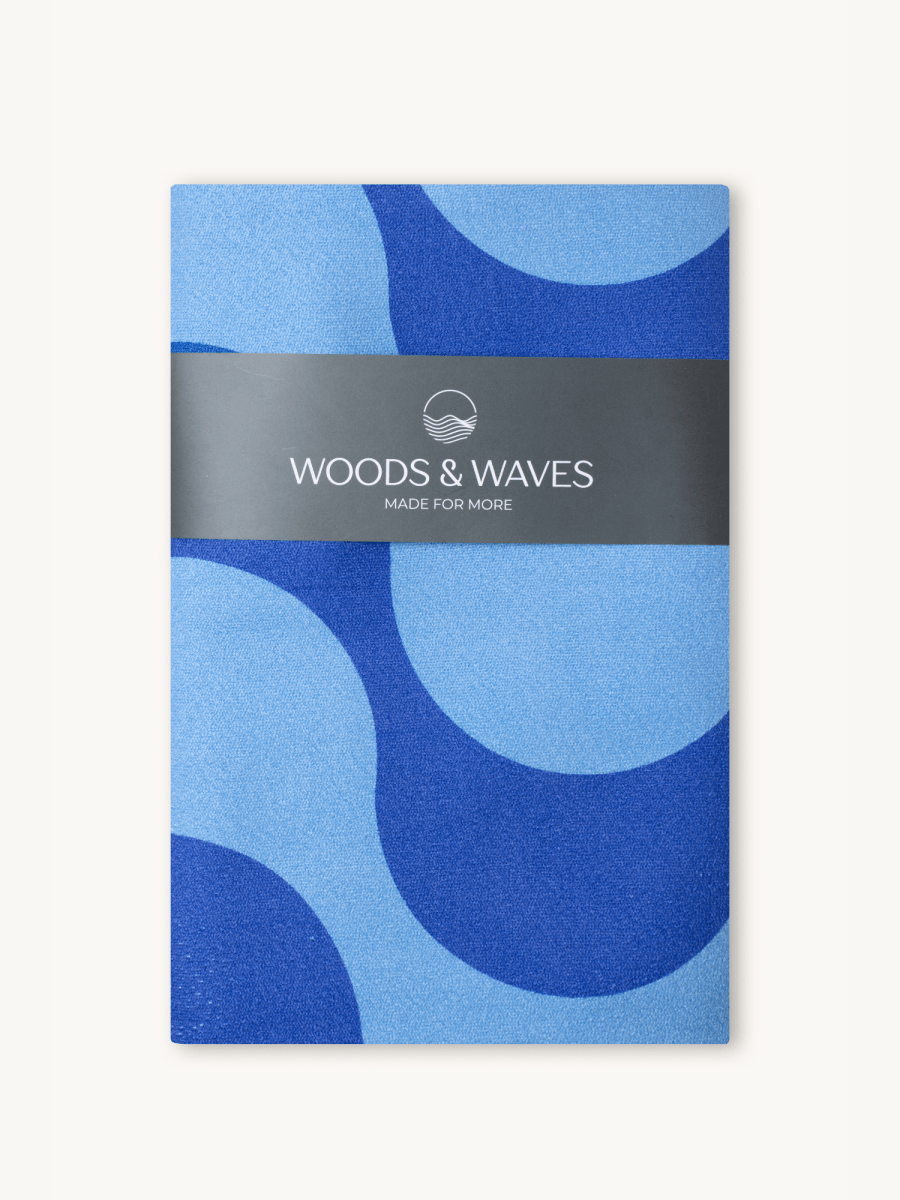 Copacabana Sea - Stranddecke XXL - leicht, kompakt & sandabweisend - woodsandwaves.co