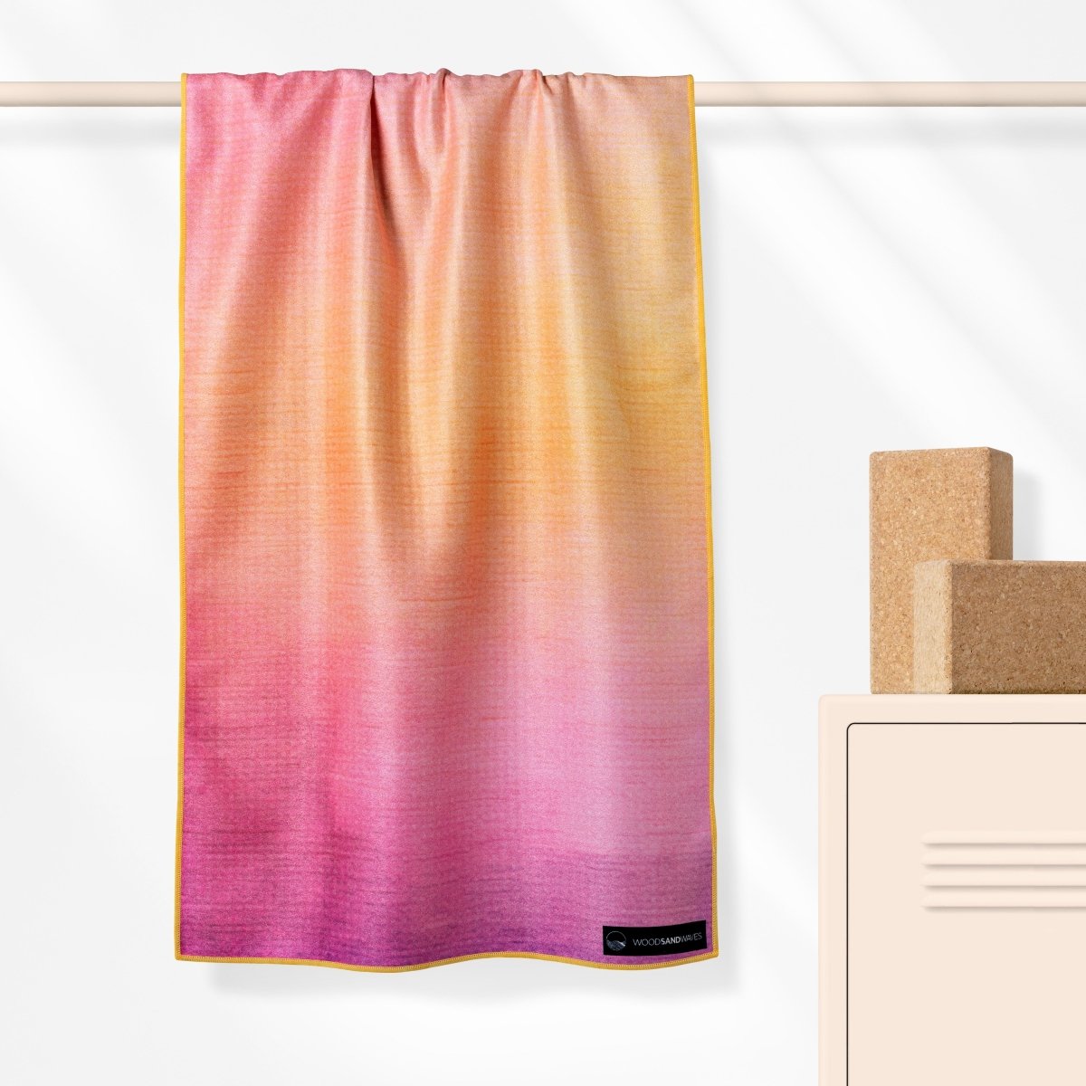 Peaceful Heaven - Rutschfestes Yoga - Handtuch mit Silikon - Noppen - woodsandwaves.co