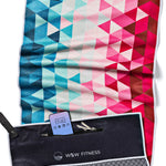 Kaleidoscope - Sporthandtuch mit Magnet & Zipper-Tasche - WOODSANDWAVES